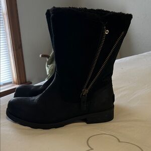 Sorel Black Faux-Fur Mid-Calf Zip Boots